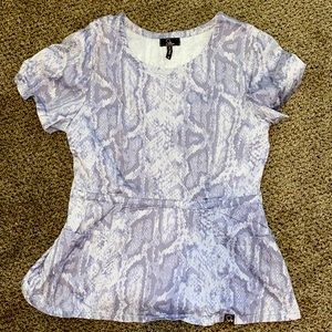 Size MEDIUM Jaanuu 🐍 Peplum Scrub Top